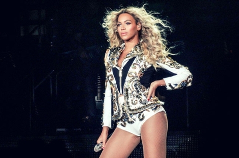 Beyonce performs at the United Center in Chicago (IL) - Dec 13, 2013